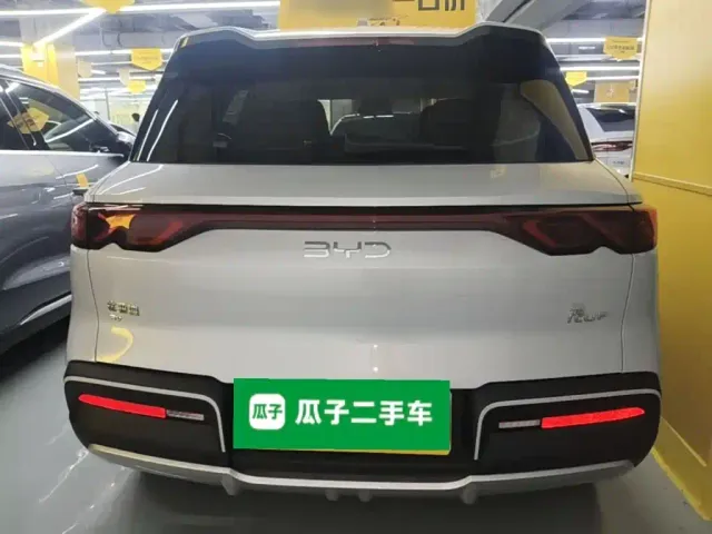 BYD Yuan UP — Фото автомобиля 5