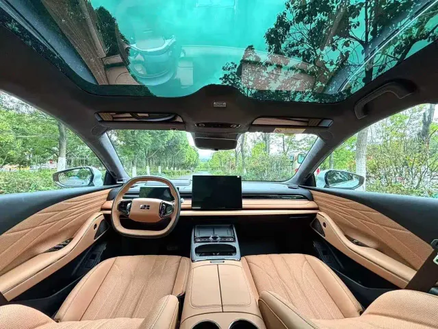Geely Galaxy Xingyao 8 — Фото автомобиля 8