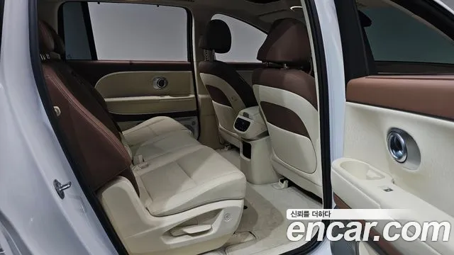 Hyundai Ioniq9 — Фото автомобиля 10