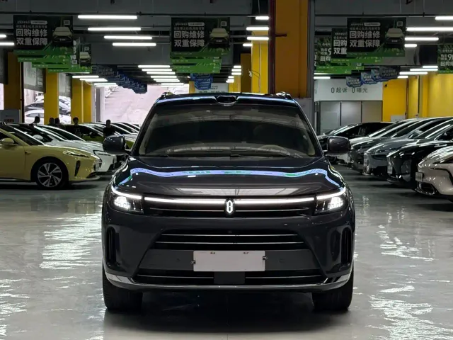 Aito M7 — Фото автомобиля 2