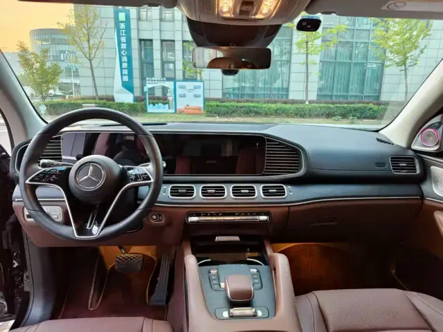 Mercedes-Benz GLE-Class — Фото автомобиля 4