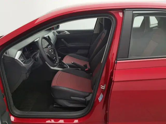 Volkswagen Polo — Фото автомобиля 10