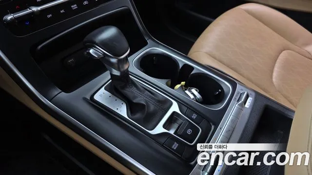 Kia Carnival 4th Gen — Фото автомобиля 9