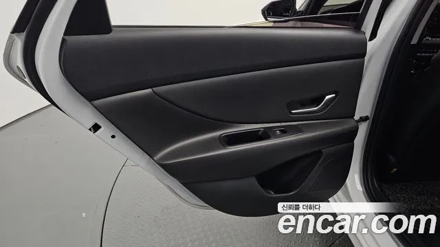Hyundai Avante CN7 — Фото автомобиля 14
