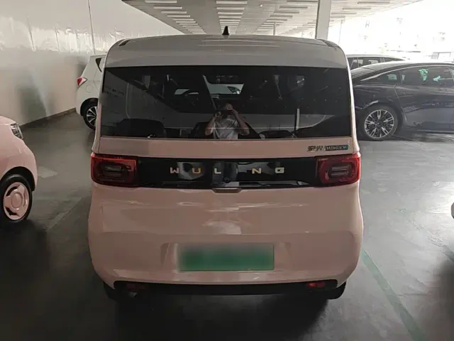 Wuling Hongguang Mini EV — Фото автомобиля 5