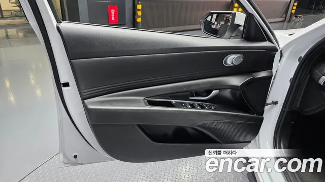 Hyundai Avante CN7 — Фото автомобиля 13