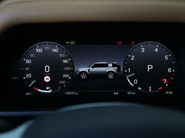 Land Rover Defender — Фото автомобиля 9