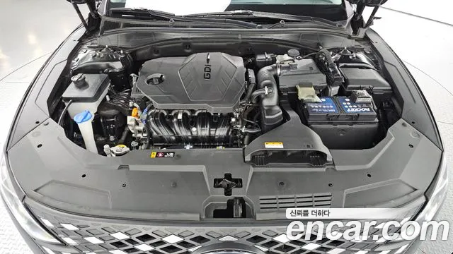 Hyundai Grandeur New — Фото автомобиля 9