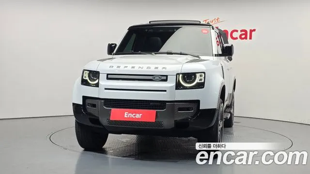 Land Rover Defender Defender (L663) 110 P300 X-Dynamic SE — Фото автомобиля 3