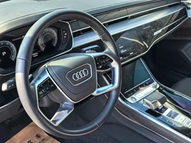 Audi A8 — Фото автомобиля 9