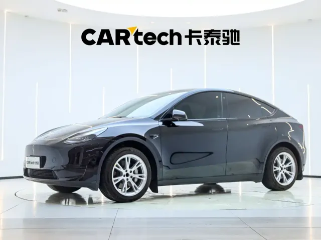 Фотография автомобиля — Tesla Model Y