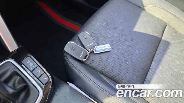 Kia Seltos — Фото автомобиля 16