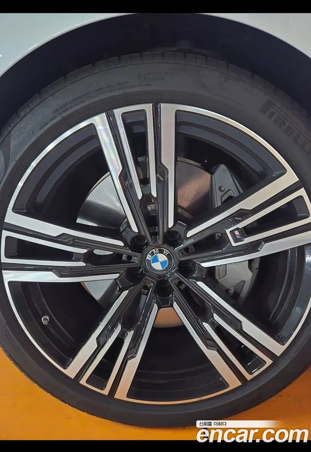 BMW 7 Series G70 — Фото автомобиля 5