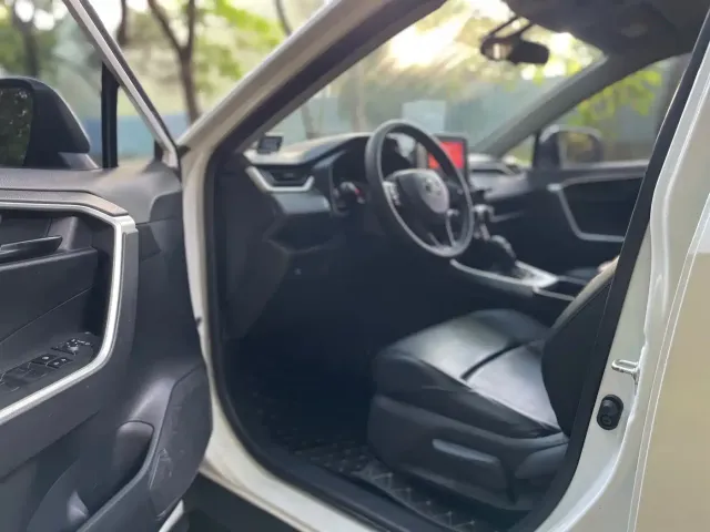 Toyota Wildlander 2022 Facelift 2.0L CVT 2WD Leading Edition — Фото автомобиля 11
