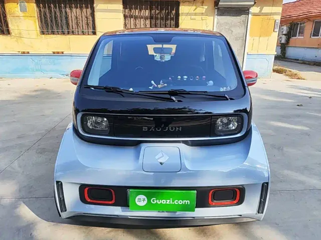 Baojun KiWi EV — Фото автомобиля 2