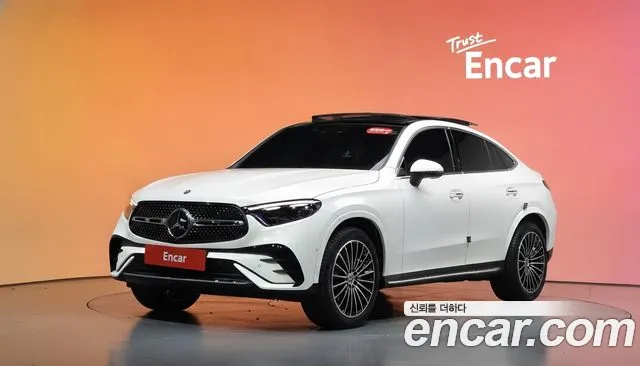 Фотография автомобиля — Mercedes-Benz GLC-Class