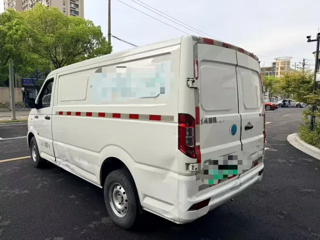 Dongfeng Yufeng Yufeng EM26 — Фото автомобиля 6