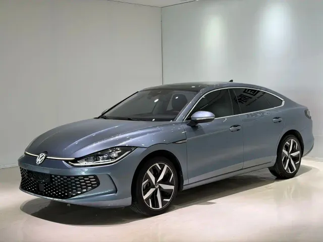 Фотография автомобиля — Volkswagen Lamando