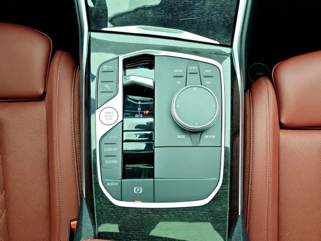BMW 3 Series — Фото автомобиля 12