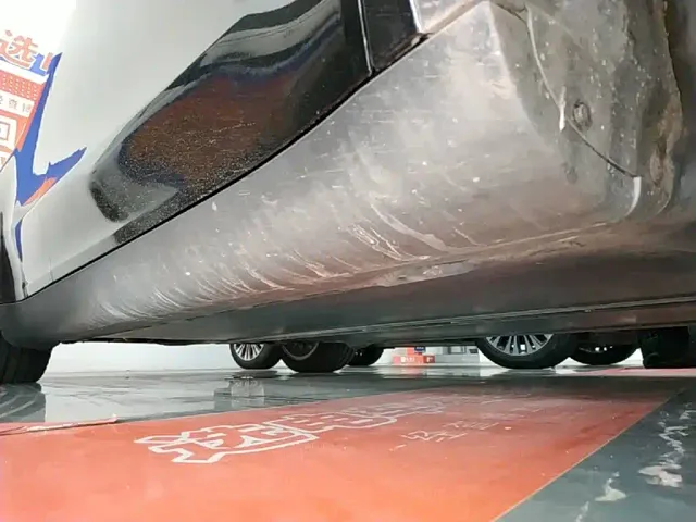 Tesla Model Y — Фото автомобиля 20