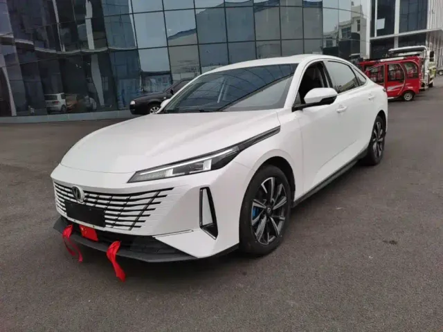 Фотография автомобиля — Changan Eado