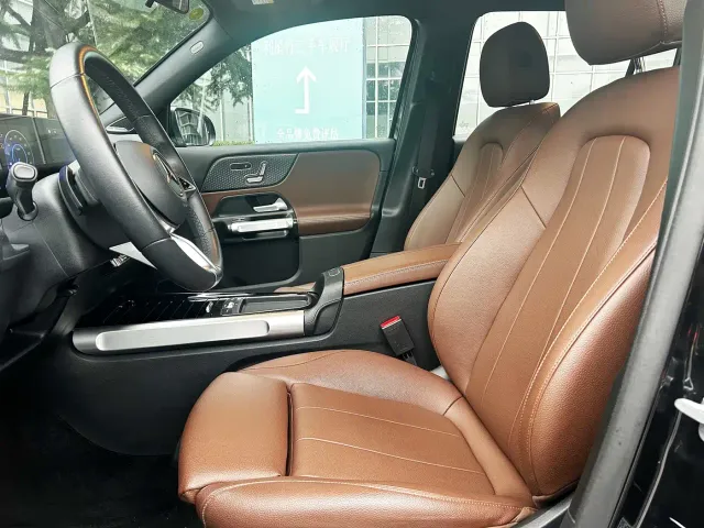 Mercedes-Benz EQB — Фото автомобиля 7