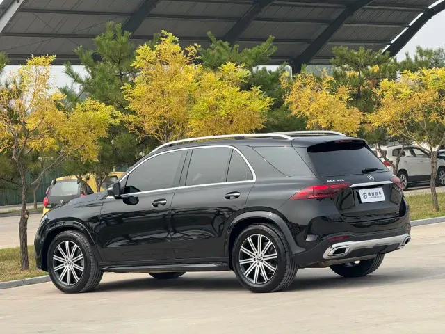 Mercedes-Benz GLE-Class — Фото автомобиля 24