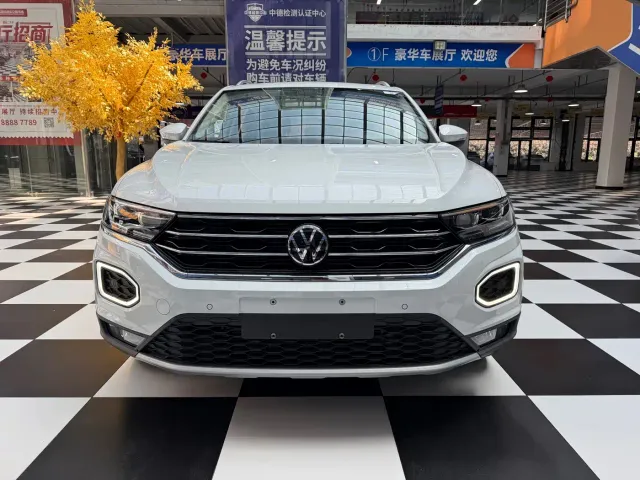 Volkswagen T-Roc — Фото автомобиля 2