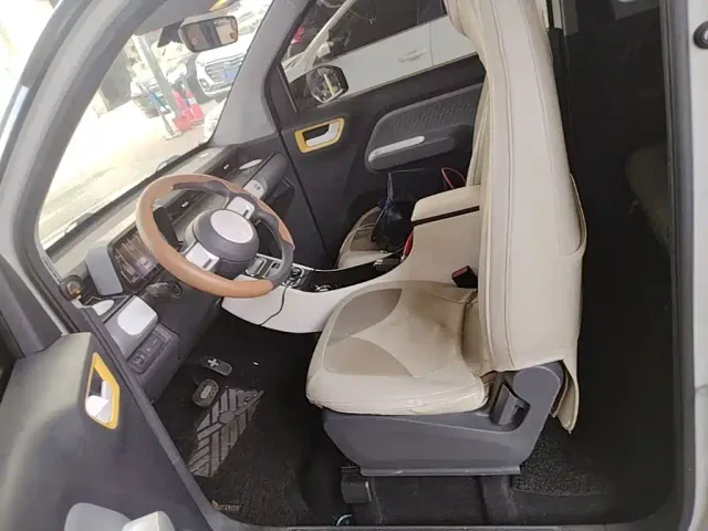 Wuling Hongguang Mini EV — Фото автомобиля 15