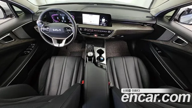 Kia K8 — Фото автомобиля 10