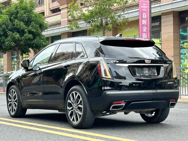 Cadillac XT5 — Фото автомобиля 4