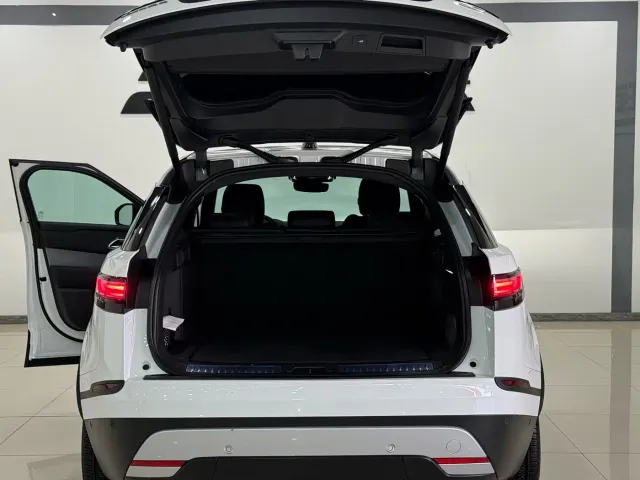 Land Rover Range Rover Velar — Фото автомобиля 24