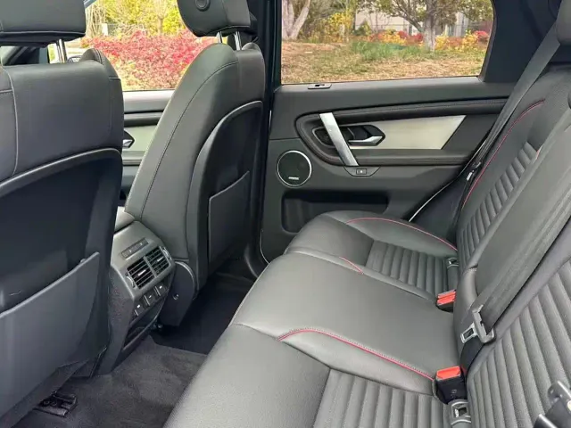 Land Rover Discovery Sport — Фото автомобиля 5