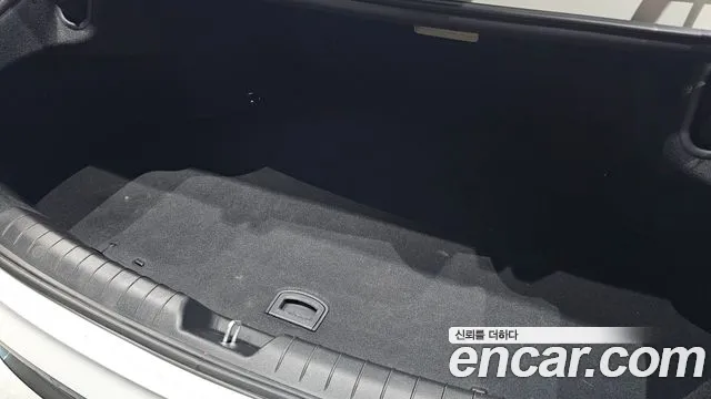 Hyundai Grandeur GN7 — Фото автомобиля 27