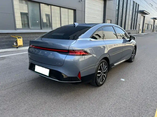 Xpeng P5 — Фото автомобиля 4