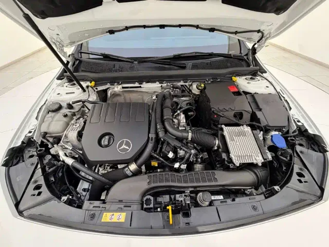 Mercedes-Benz A-Class — Фото автомобиля 12