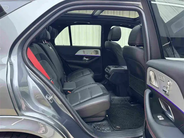 Mercedes-Benz GLE-Class AMG — Фото автомобиля 12