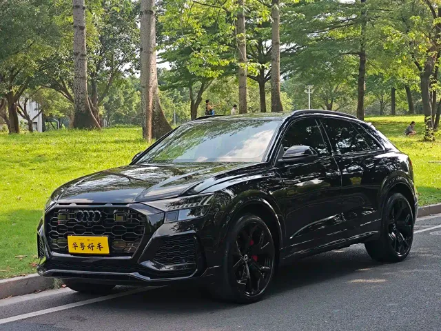 Фотография автомобиля — Audi RS Q8