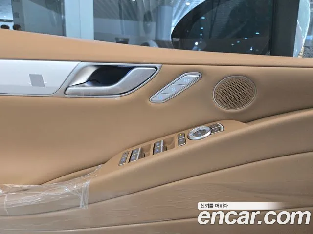 Genesis G80 Бензин 2.5 турбо AWD — Фото автомобиля 14
