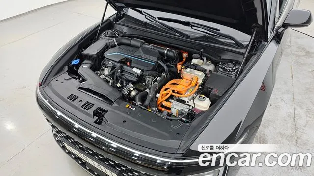 Hyundai Grandeur GN7 — Фото автомобиля 6