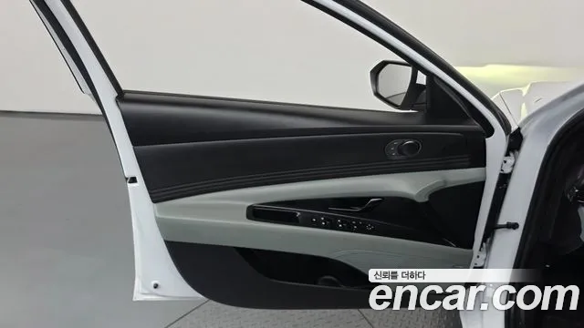 Hyundai Avante CN7 — Фото автомобиля 13