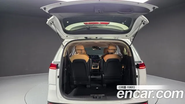 Kia Canival Carnival 4 поколение Бензин 9 мест Prestige — Фото автомобиля 20