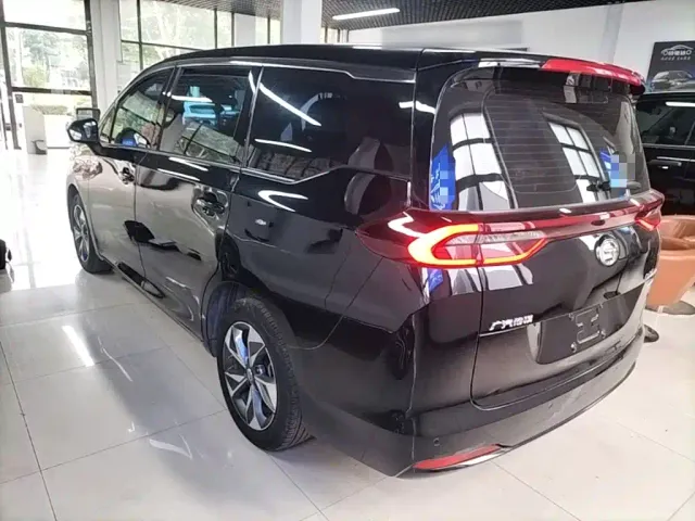 GAC Trumpchi M6 — Фото автомобиля 4