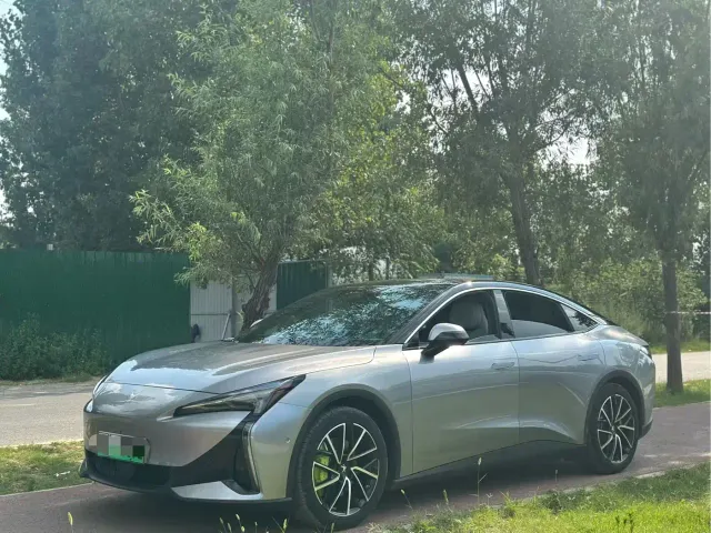 Arcfox Alpha S5 — Фото автомобиля 3