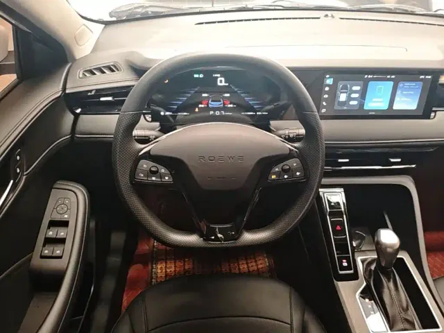 Roewe i5 — Фото автомобиля 10