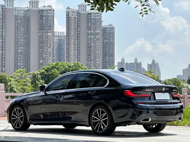 BMW 3 Series — Фото автомобиля 6