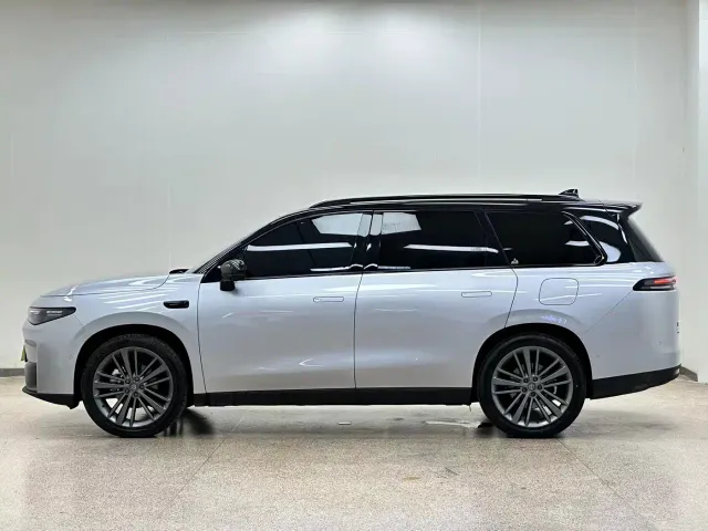 Leapmotor C16 — Фото автомобиля 4
