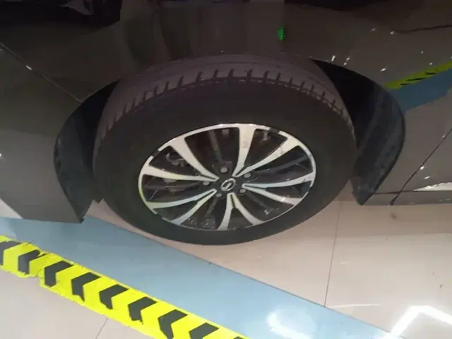GAC Trumpchi M8 — Фото автомобиля 22