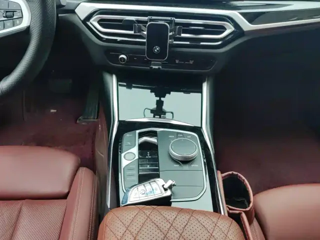BMW i3 — Фото автомобиля 16