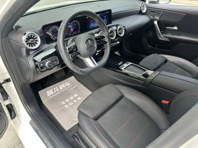 Mercedes-Benz A-Class — Фото автомобиля 8